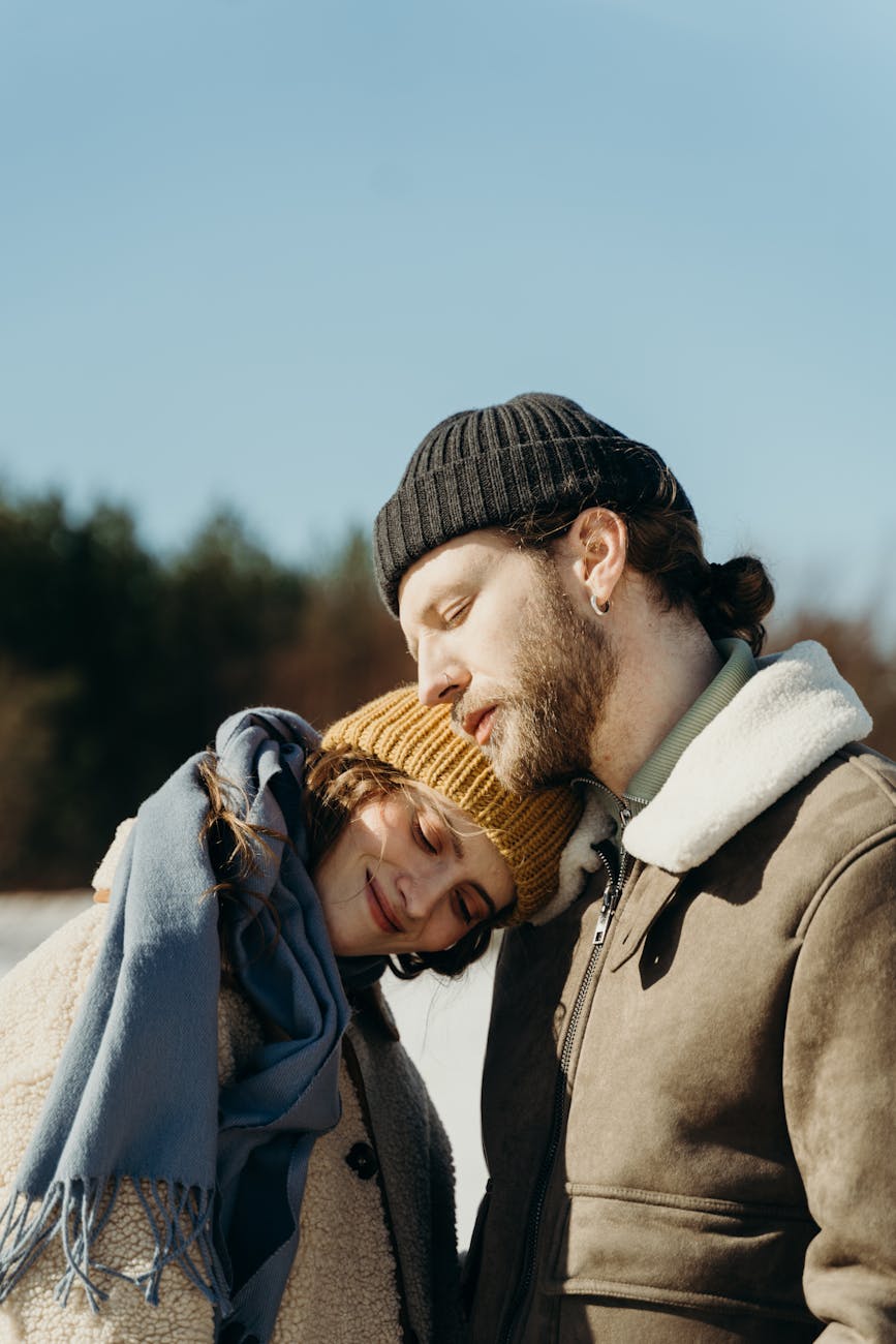 El Amor que no cabe en un Triángulo: Confesiones de un Hereje Sentimental que midió lo Inmedible y acabó ardiendo en lo&nbsp;Uno